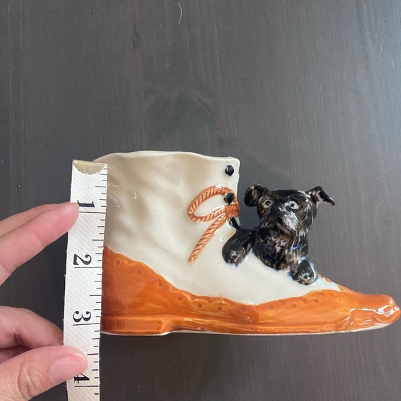 Vintage Shawnee Pottery Planter - Picture 6 of 7